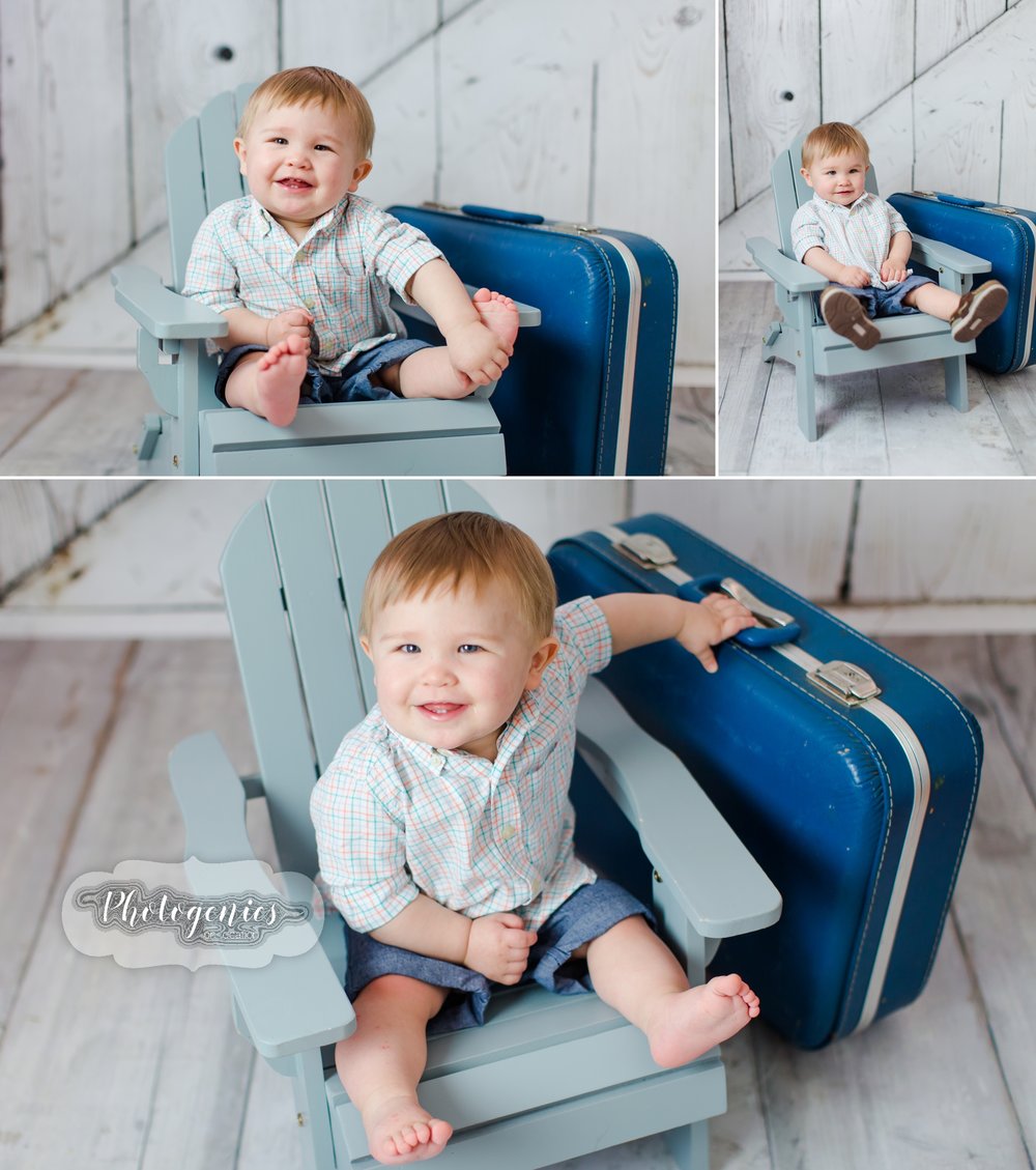  family_of_four_photography_poses_boys_brothers_ideas_birthday_photos_pictures_spring_props_suitcase_12_mos_indoor 2.jpg 
