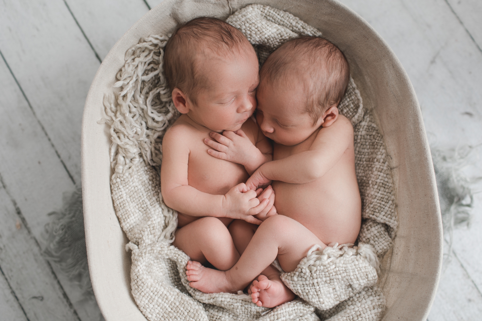 newborn_twins_washington_mo_63090_photographer_studio_boys_dana_marquart_photogenics_on_location_washmo 1
